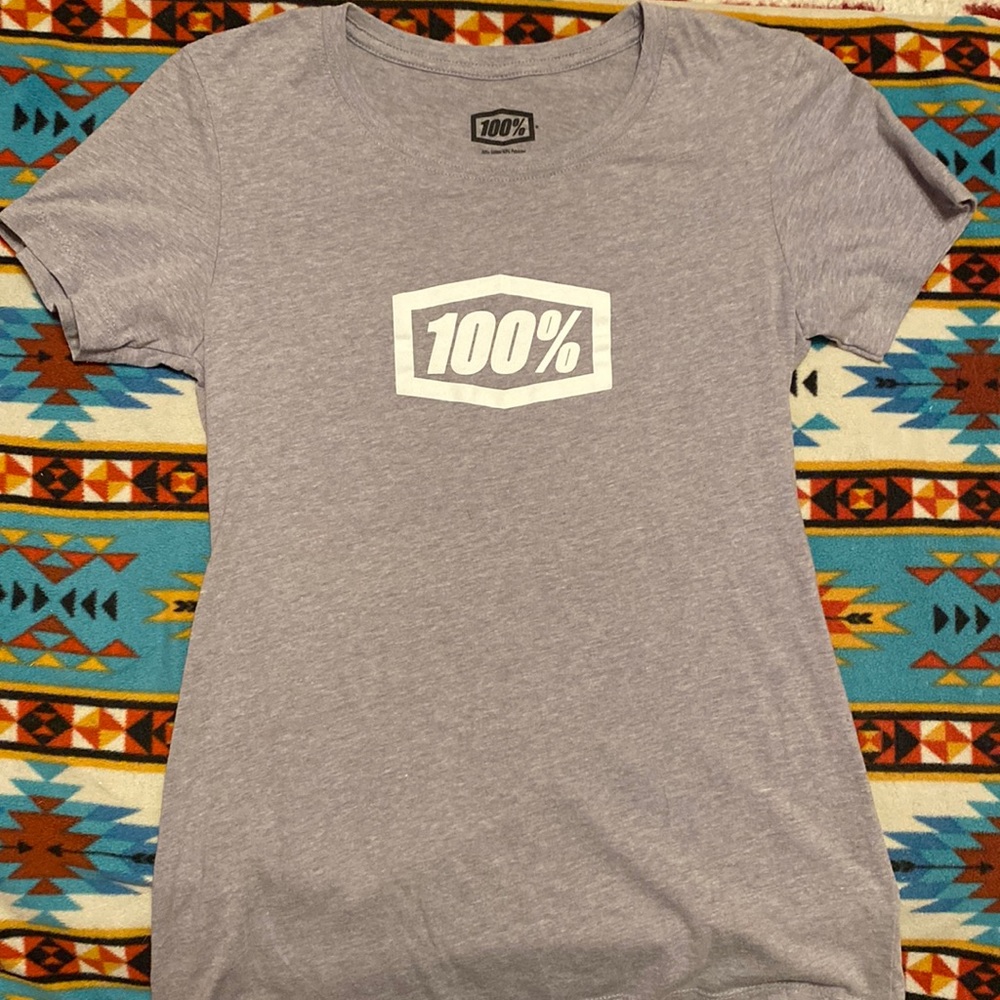 100% grey tshirt